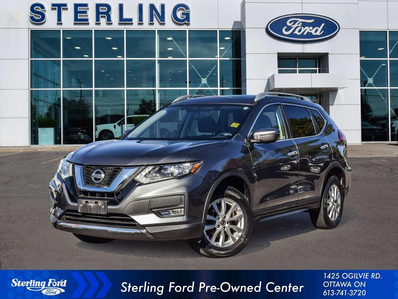 2017 Nissan Rogue SV Photo0