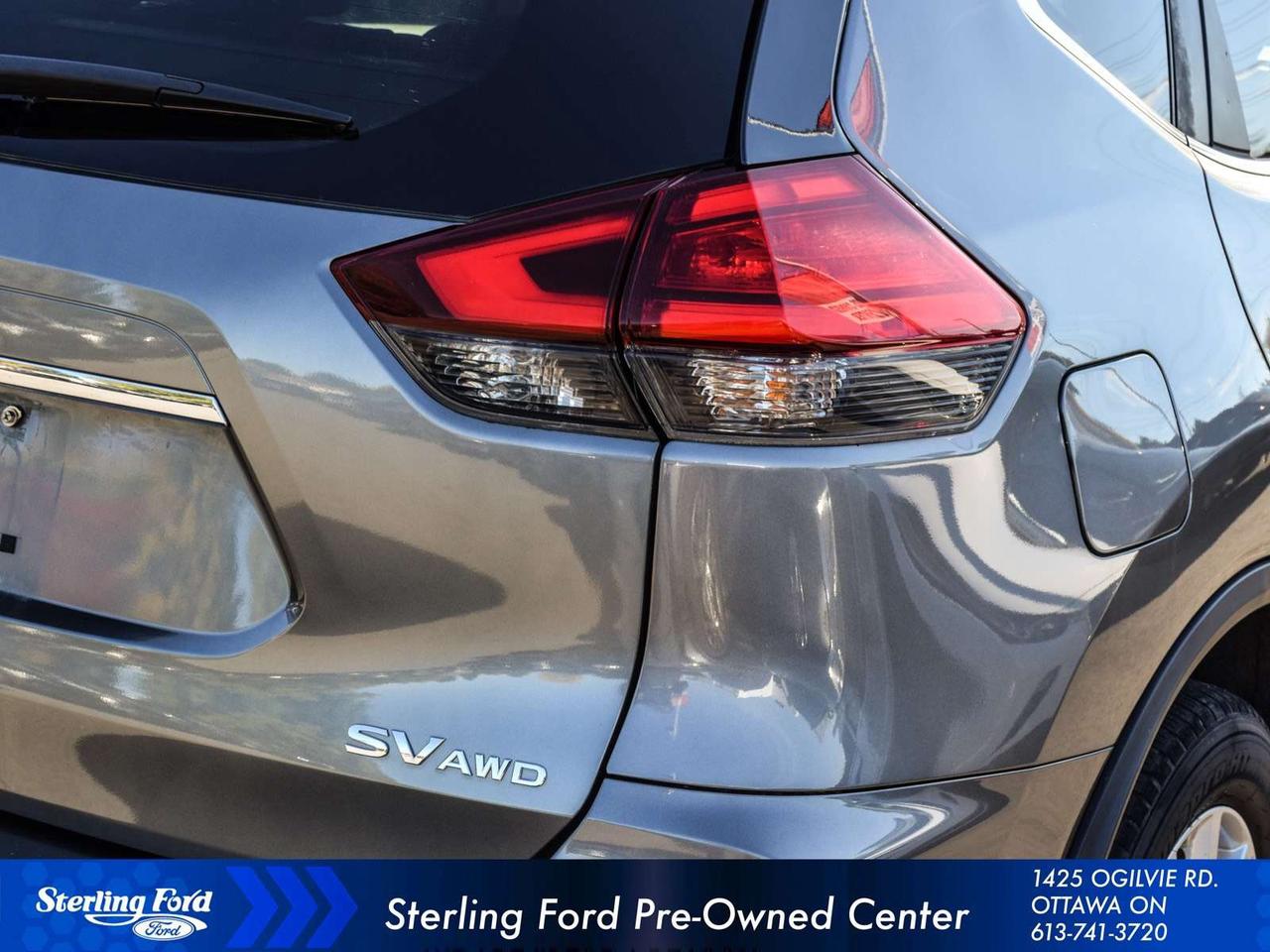 2017 Nissan Rogue SV Photo