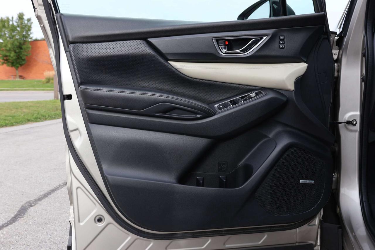 2019 Subaru ASCENT LIMITED-AWD-8PASS/NAV/ADAPT CRUISE/BLIS/LKA/FCW/LEATHER/H SEATS & STEERING/KEYLESS/CARPLAY/PANOROOF Photo