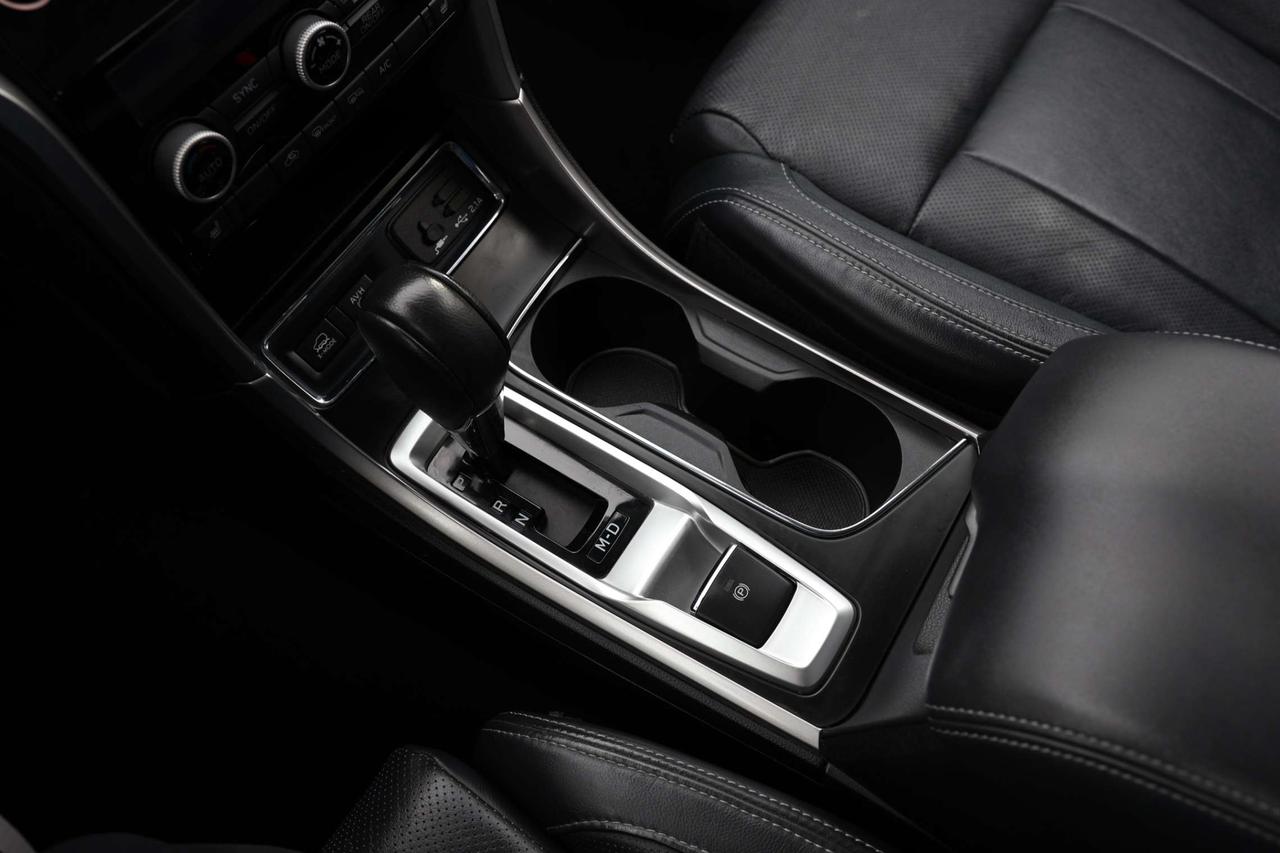 2019 Subaru ASCENT LIMITED-AWD-8PASS/NAV/ADAPT CRUISE/BLIS/LKA/FCW/LEATHER/H SEATS & STEERING/KEYLESS/CARPLAY/PANOROOF Photo