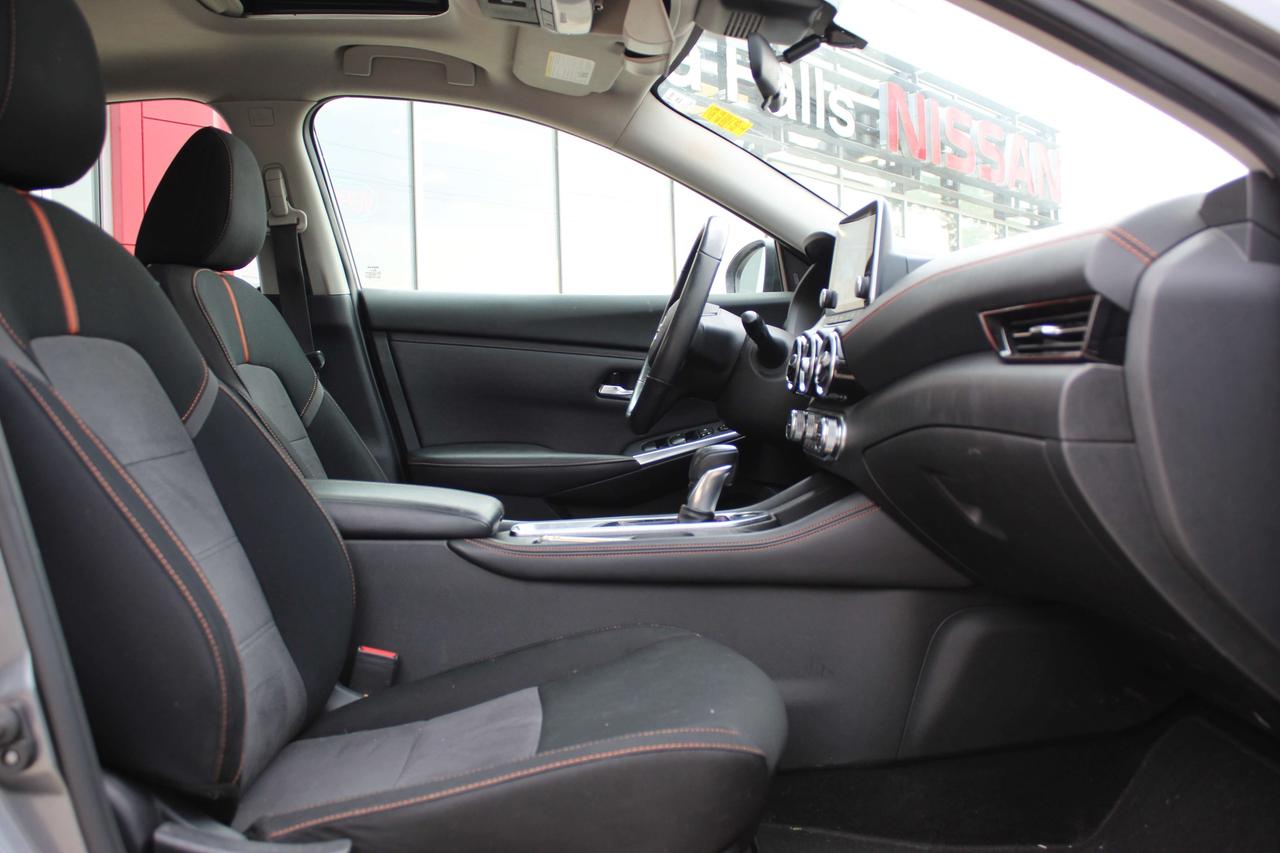 2021 Nissan Sentra SR Photo