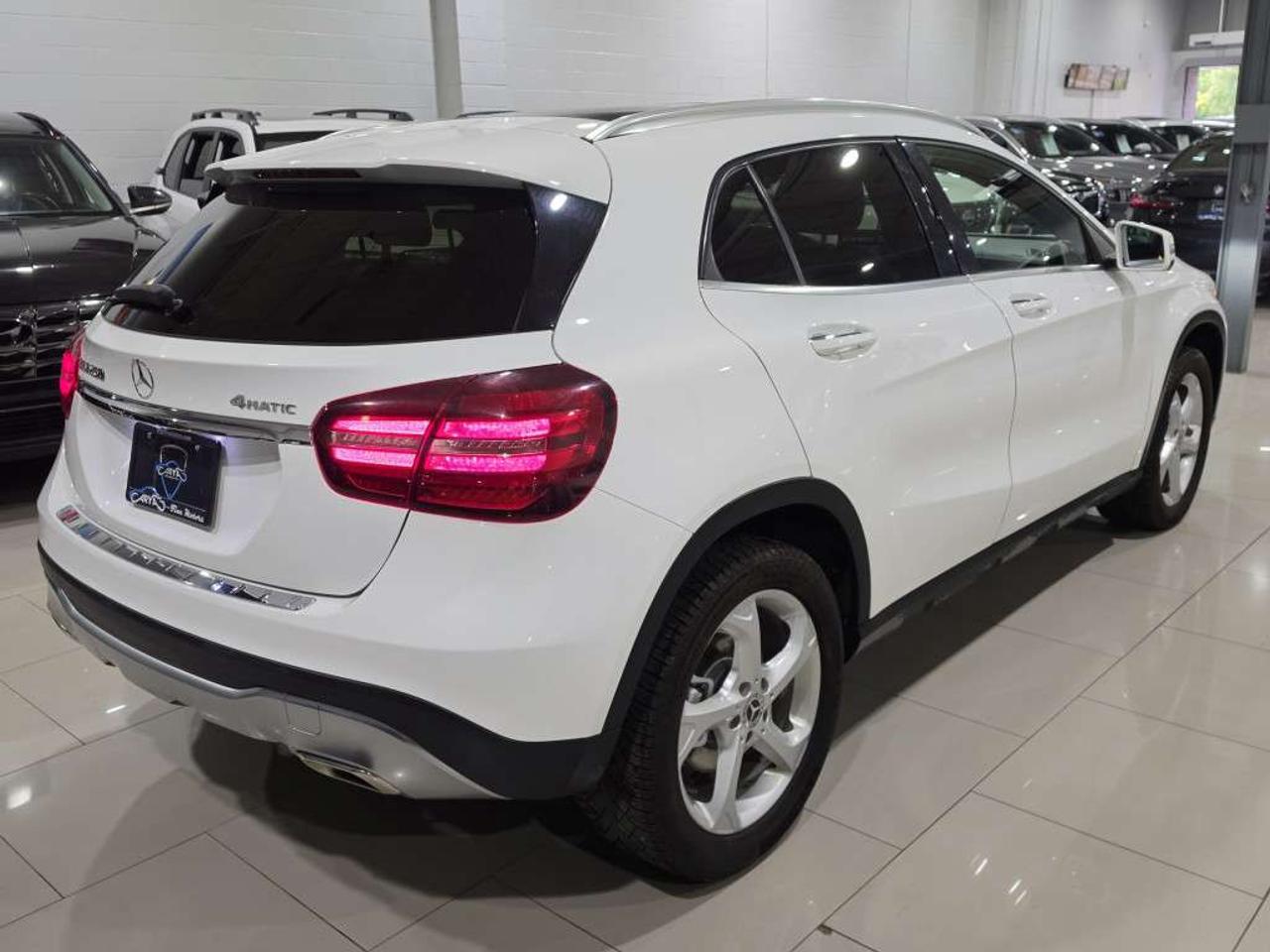 2020 Mercedes-Benz GLA 4MATIC NO ACCIDENT VERY GOOD SERVICE RECORDS NAVIGATION BLINDSPOT New Brakes  New Battery Photo