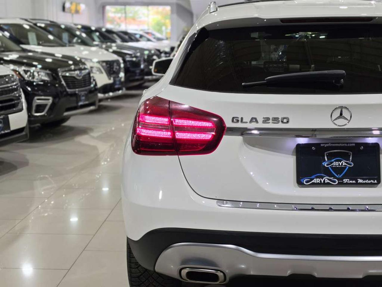 2020 Mercedes-Benz GLA 4MATIC NO ACCIDENT VERY GOOD SERVICE RECORDS NAVIGATION BLINDSPOT New Brakes  New Battery Photo