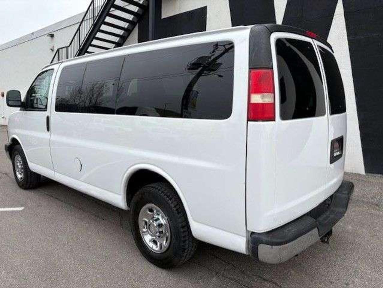2012 Chevrolet Express Passenger 3500 **12 PASS-SLIDING DOOR-NEW BRAKES-CERTIFIED** Photo