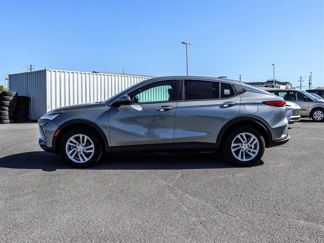 2026 Buick Envista FWD 4dr Preferred Photo2