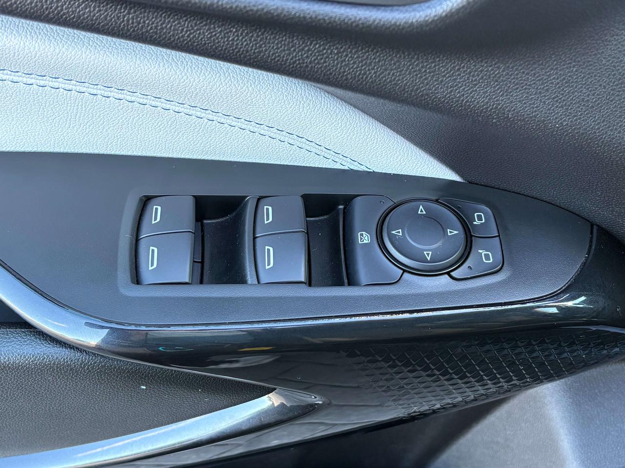 2026 Chevrolet Trax LT FWD   Heated Seats & Steering Wheel   Blindspot Photo