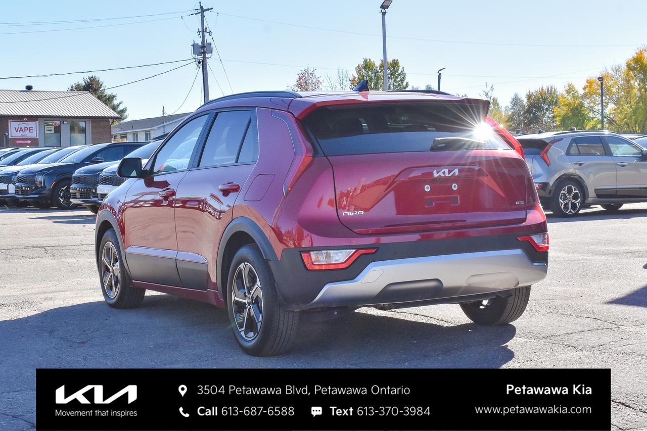 2025 Kia NIRO EX 4dr Front-Wheel Drive Sport Utility Photo3
