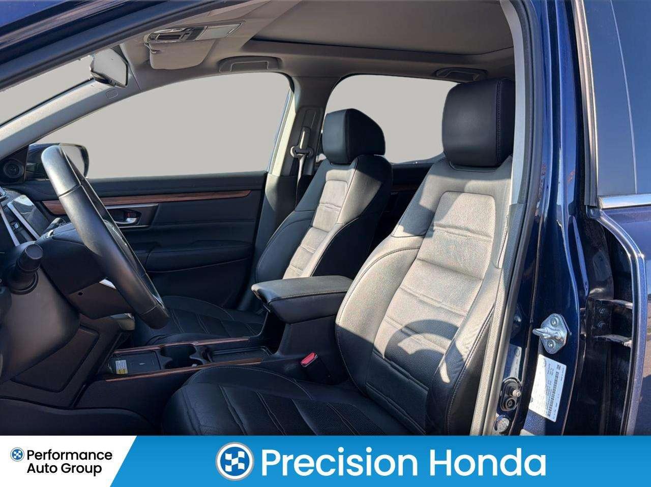 2022 Honda CR-V Touring Leather  Navigation  Sunroof Photo