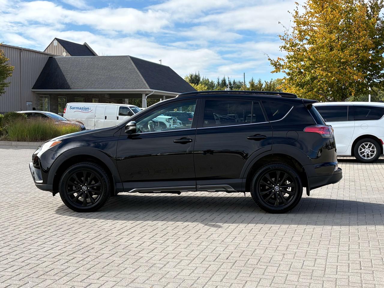 2018 Toyota RAV4 XLE Trail AWD  Sunroof Heated Seats/Steering Wheel Photo