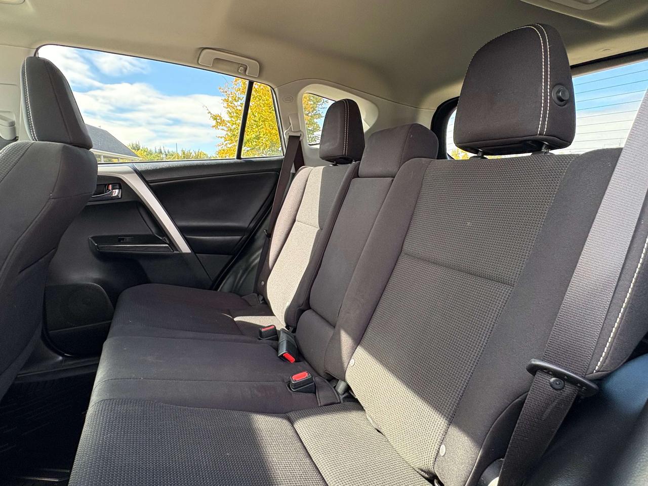2018 Toyota RAV4 XLE Trail AWD  Sunroof Heated Seats/Steering Wheel Photo