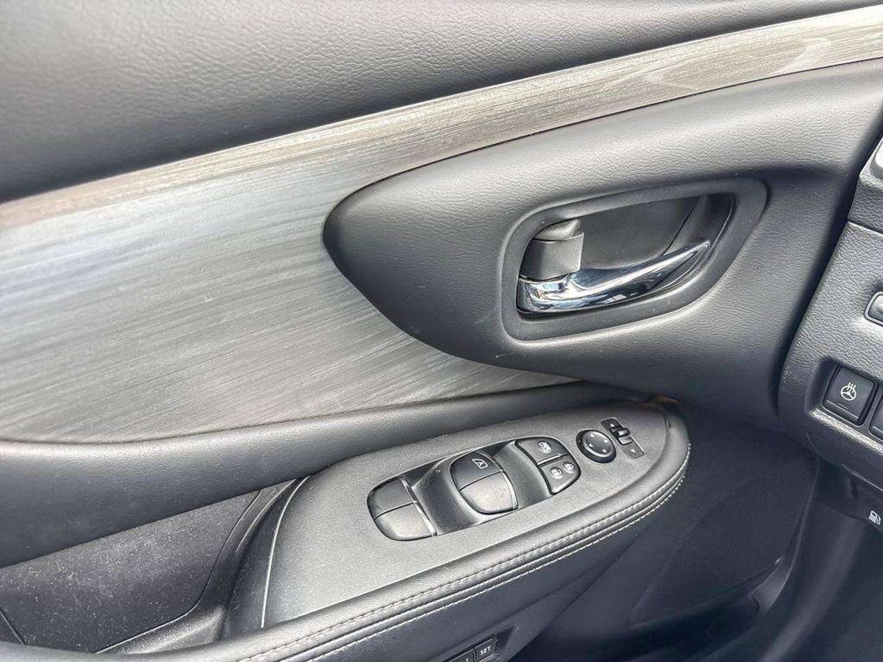 2017 Nissan Murano Platinum   Moonroof   Navigation   Power Lift Gate Photo