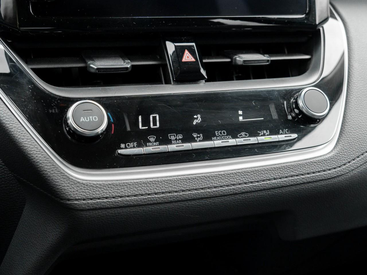 2026 Toyota Corolla Cross LE AWD Photo