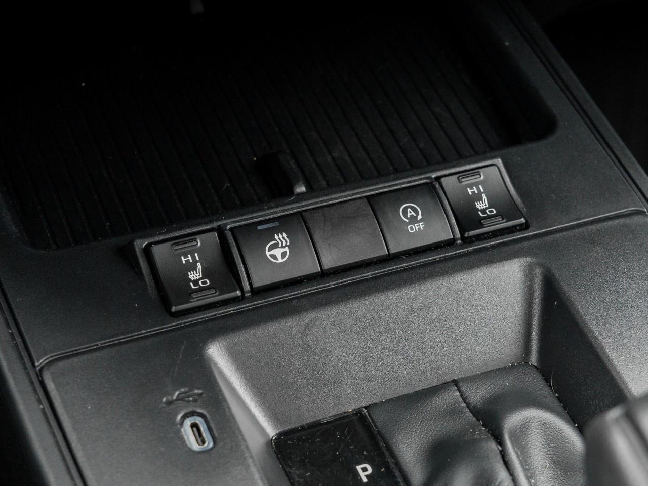 2026 Toyota Corolla Cross LE AWD Photo
