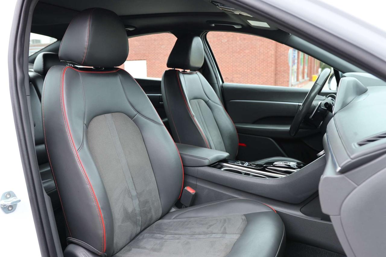 2021 Hyundai Sonata 1.6T SPORT-R STARTER/ADAPT CRUISE/BCAM/FCW/LKA/BLIS/LEATHER/H SEATS/KEYLESS/CARPLAY/PANOROOF Photo
