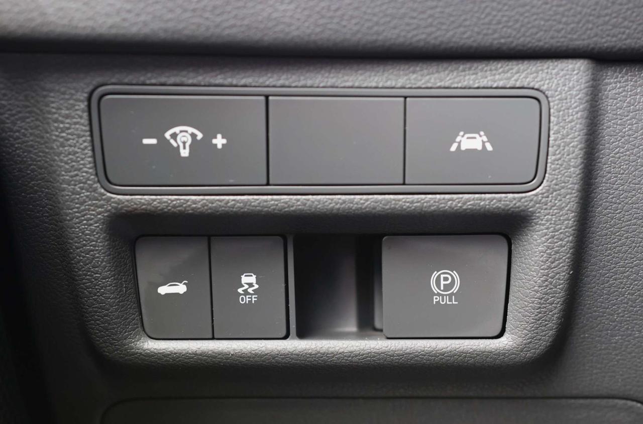 2021 Hyundai Sonata 1.6T SPORT-R STARTER/ADAPT CRUISE/BCAM/FCW/LKA/BLIS/LEATHER/H SEATS/KEYLESS/CARPLAY/PANOROOF Photo