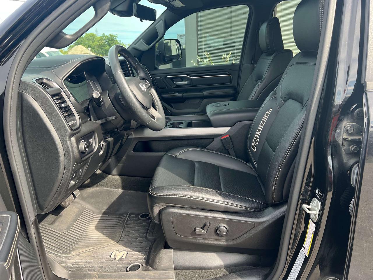 2024 RAM 1500 Rebel V8 *LTHR *RAMBOX *NIGHT EDITION *SAFETY PACK Photo