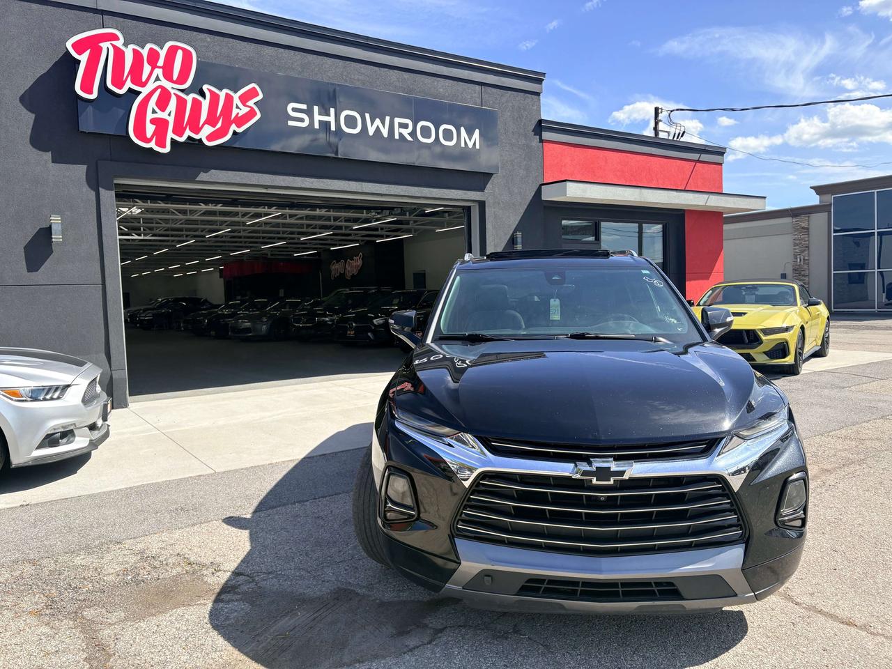 2020 Chevrolet Blazer Premier 3.6L AWD   New Tires   Leather   Panoroof Photo4