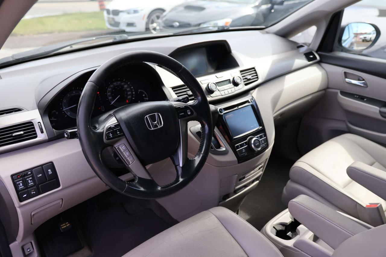 2016 Honda Odyssey EX-L-7PASS/BCAM/LDW/PARKING SNRS/LEATHER/H SEATS/KEYLESS/BLUETOOTH/SUNROOF Photo