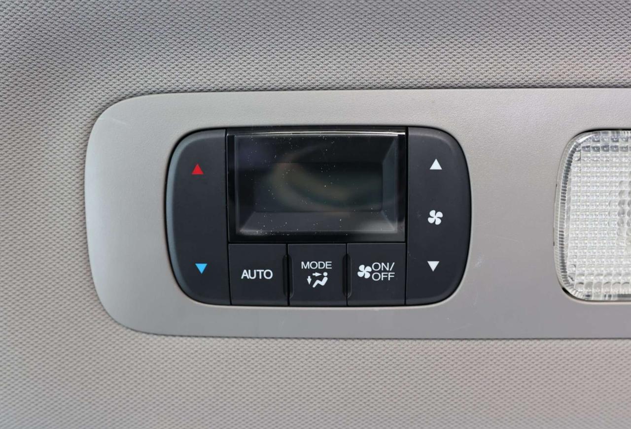2016 Honda Odyssey EX-L-7PASS/BCAM/LDW/PARKING SNRS/LEATHER/H SEATS/KEYLESS/BLUETOOTH/SUNROOF Photo