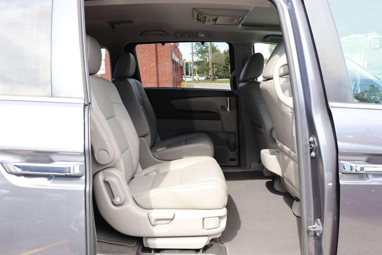 2016 Honda Odyssey EX-L-7PASS/BCAM/LDW/PARKING SNRS/LEATHER/H SEATS/KEYLESS/BLUETOOTH/SUNROOF Photo