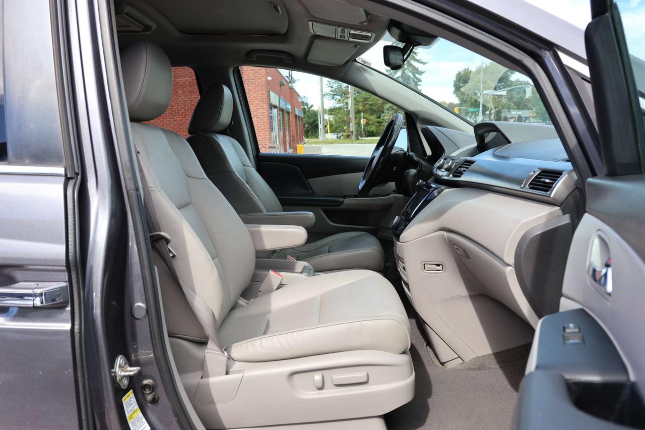 2016 Honda Odyssey EX-L-7PASS/BCAM/LDW/PARKING SNRS/LEATHER/H SEATS/KEYLESS/BLUETOOTH/SUNROOF Photo