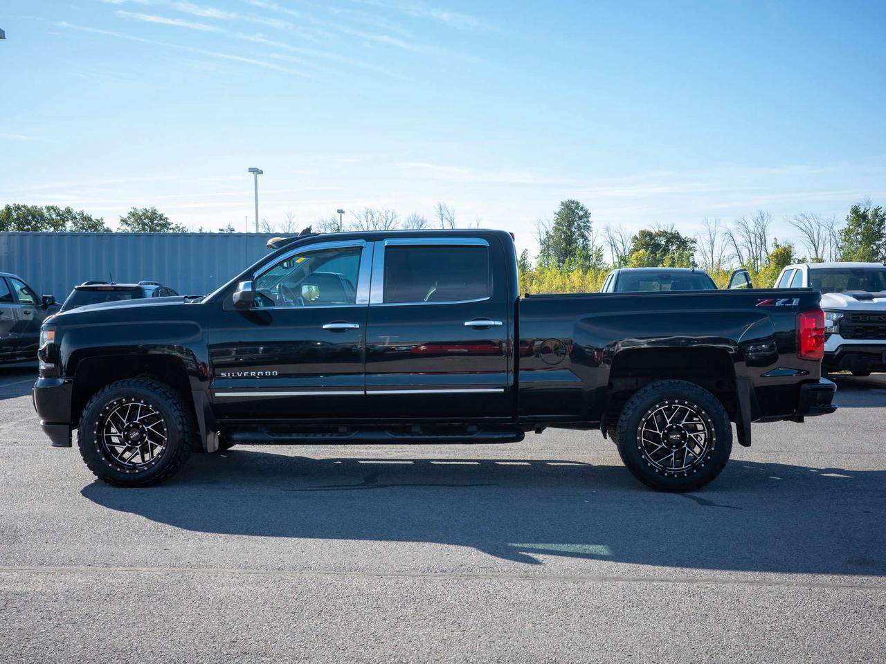 2018 Chevrolet Silverado 1500 LTZ - WiFi Hotspot   Tow Hooks Photo4