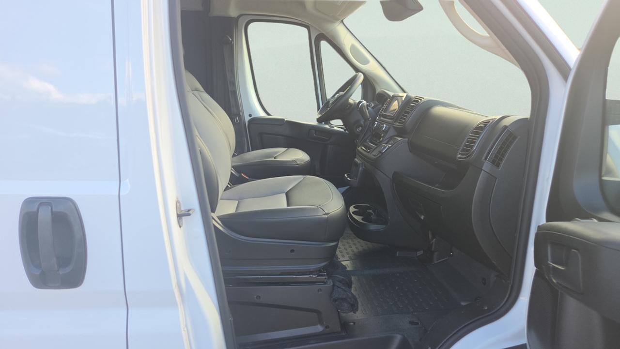 2025 RAM ProMaster 136" Wheelbase High Roof, Side Paneling, Floor Mat Photo