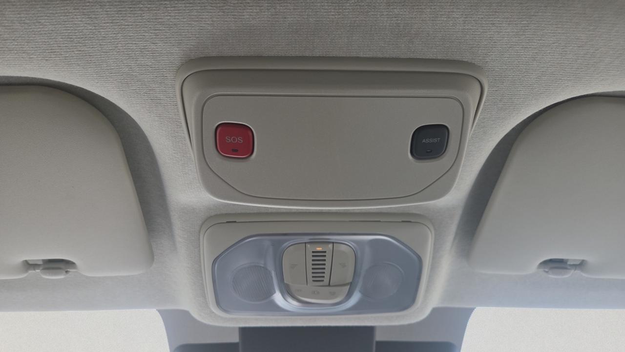 2025 RAM ProMaster 136" Wheelbase High Roof, Side Paneling, Floor Mat Photo