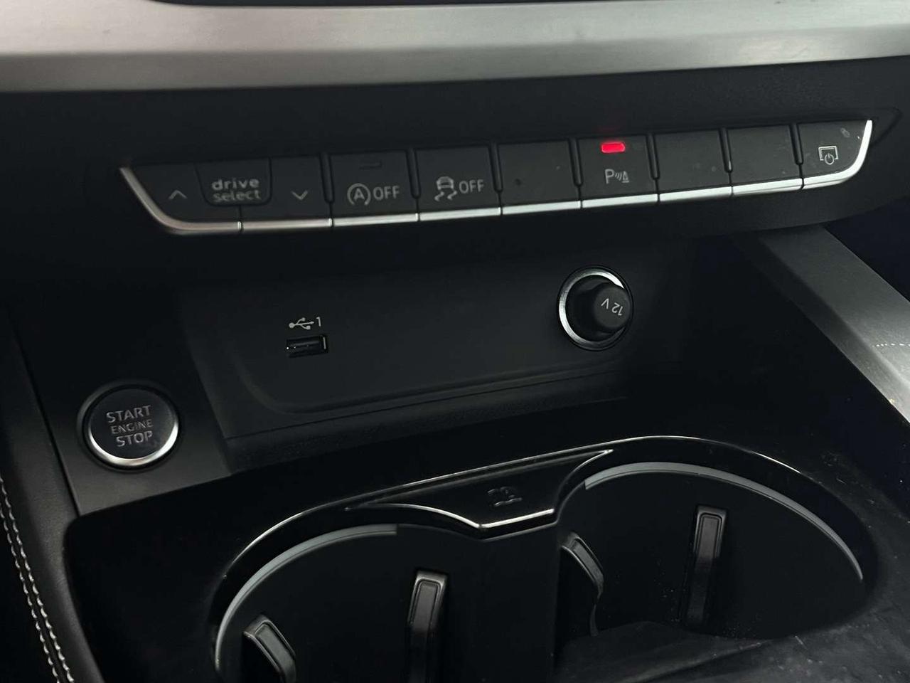 2023 Audi A4 Progressiv S Line Quattro   Digital Cluster   Navi Photo
