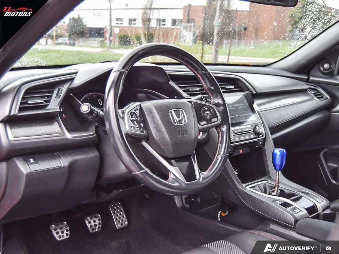 2019 Honda Civic Manual   LOADED!   NO ACCIDENTS Photo