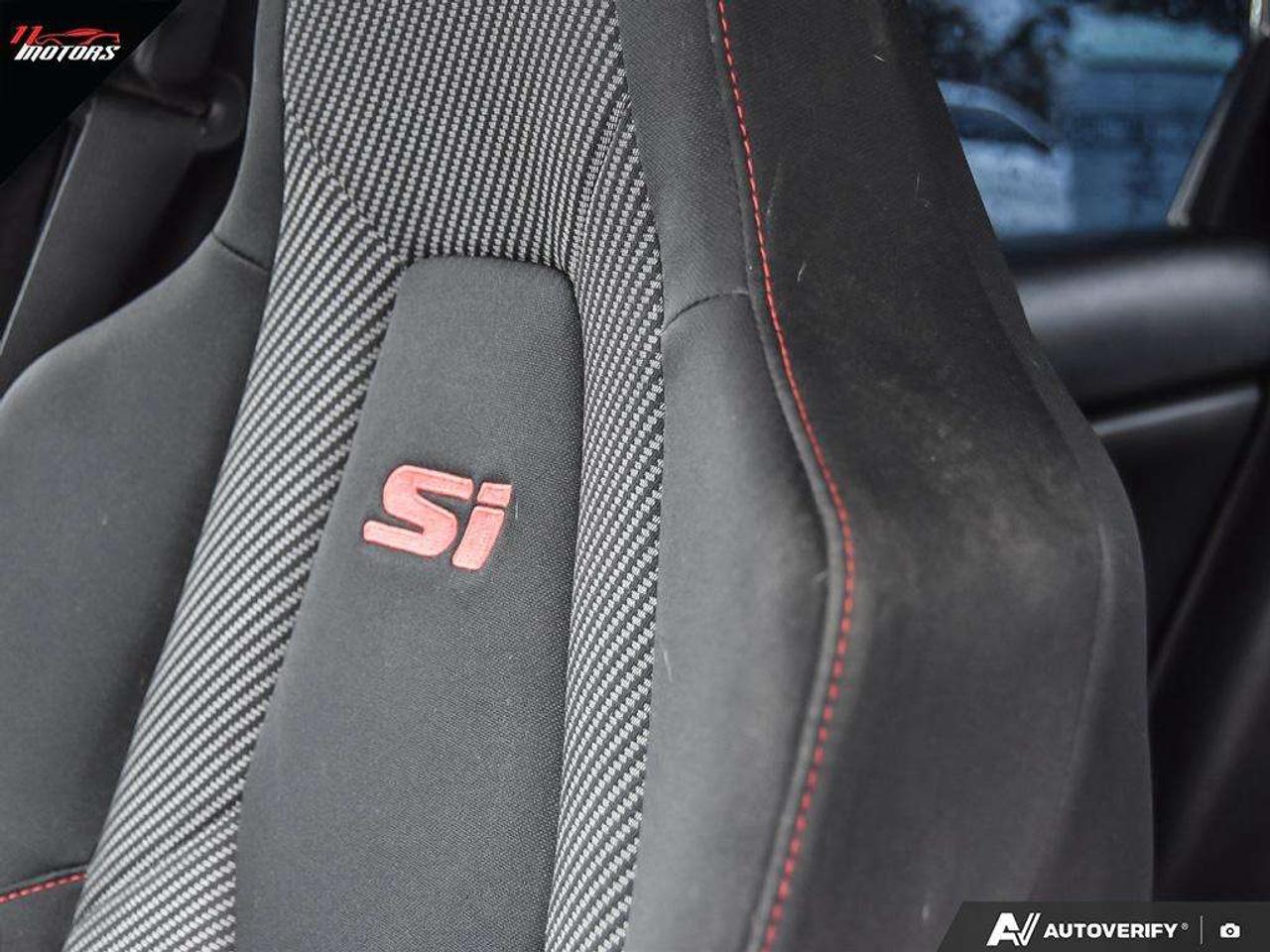 2019 Honda Civic Manual   LOADED!   NO ACCIDENTS Photo