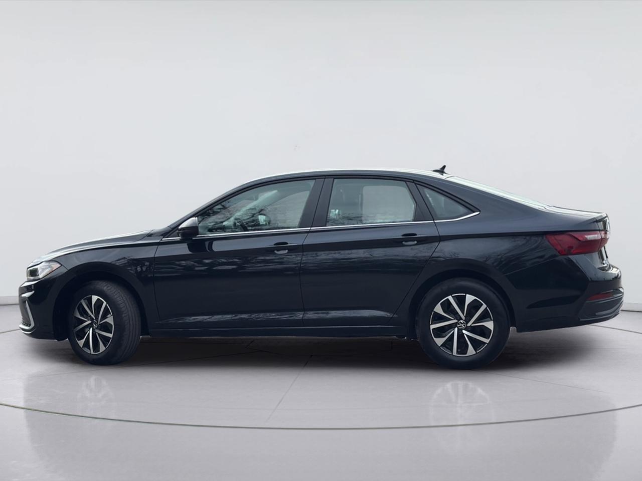 2025 Volkswagen Jetta Trendline Photo5