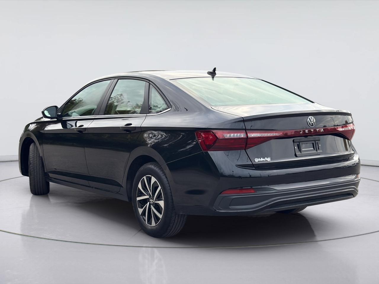 2025 Volkswagen Jetta Trendline Photo2