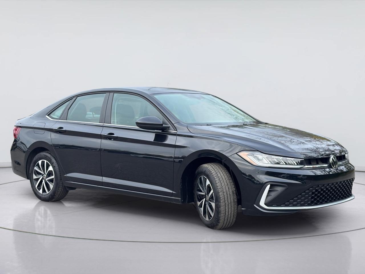 2025 Volkswagen Jetta Trendline Photo