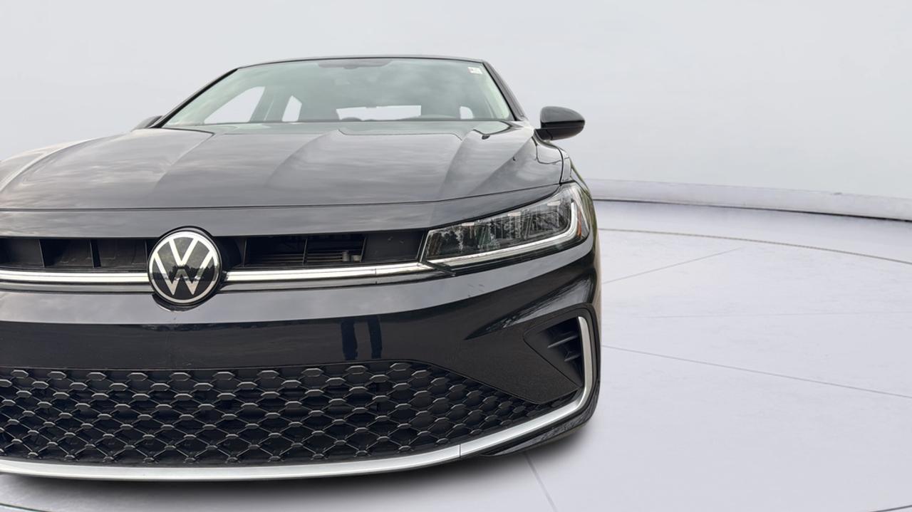 2025 Volkswagen Jetta Trendline Photo
