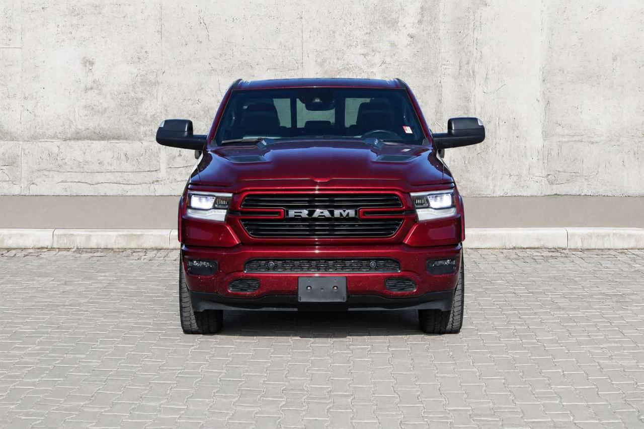 2022 RAM 1500 Laramie Crew Cab 4x4  Gps SiriusXM SideSteps Parki Photo