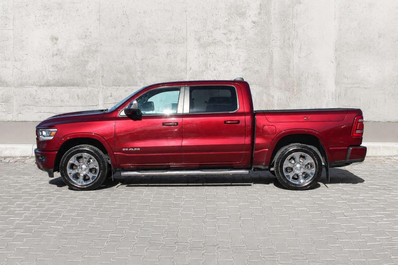 2022 RAM 1500 Laramie Crew Cab 4x4  Gps SiriusXM SideSteps Parki Photo