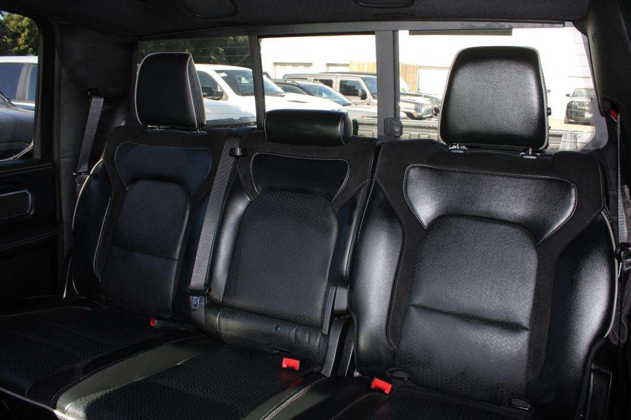 2022 RAM 1500 Laramie Crew Cab 4x4  Gps SiriusXM SideSteps Parki Photo