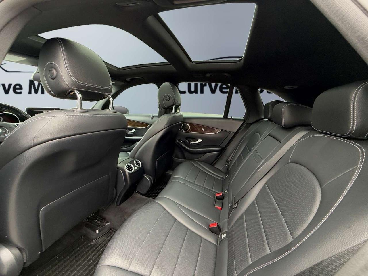 2019 Mercedes-Benz GLC GLC 300 4MATIC AMG PKG * NO ACCIDENTS / DRIVER ASSIST / PANO / Photo