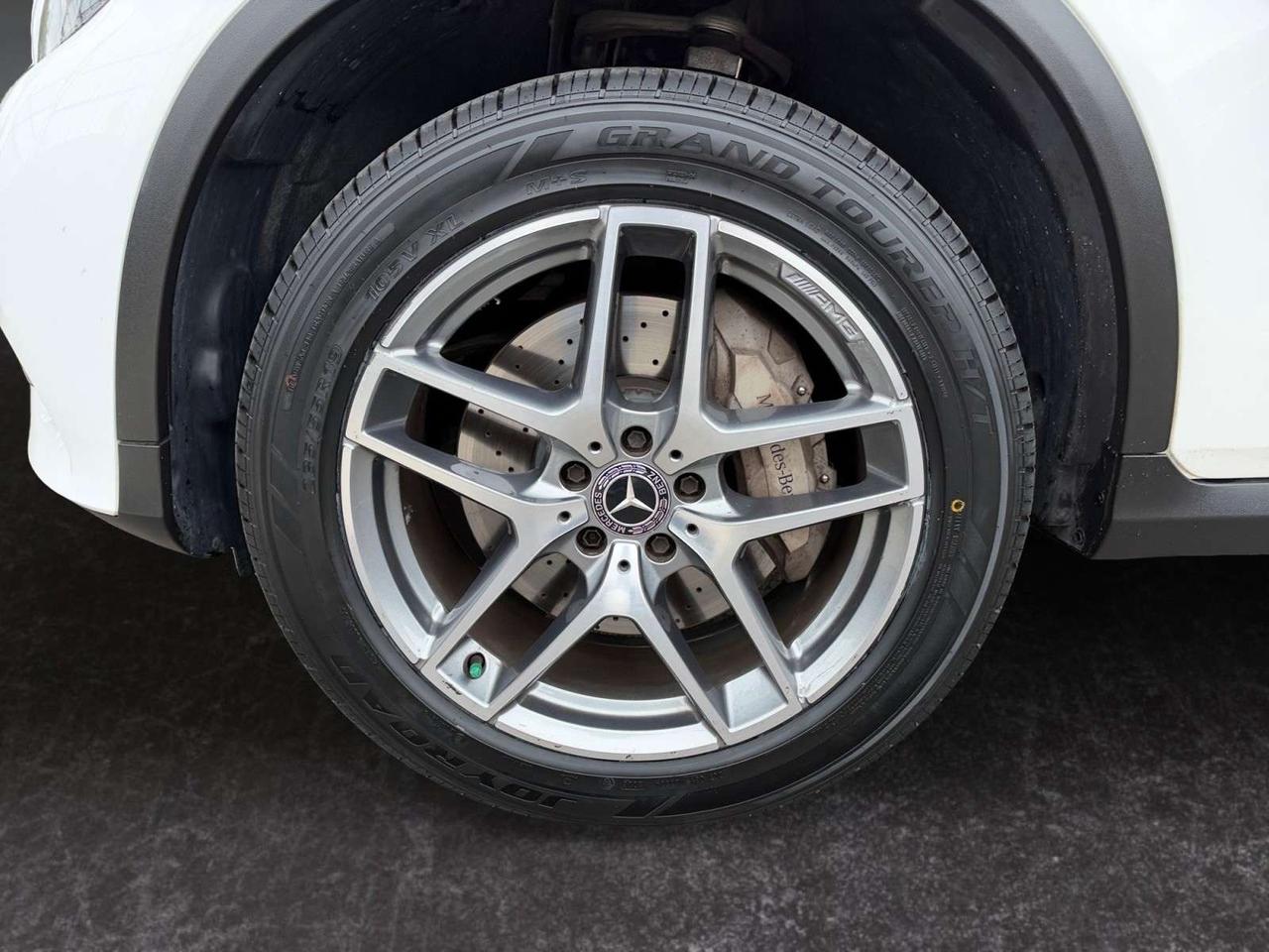 2019 Mercedes-Benz GLC GLC 300 4MATIC AMG PKG * NO ACCIDENTS / DRIVER ASSIST / PANO / Photo