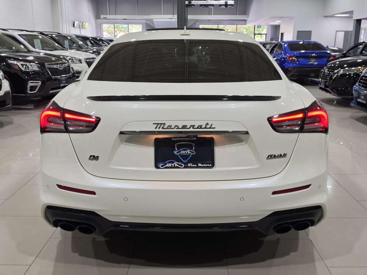 2022 Maserati Ghibli Modena Q4 AWD NERISSIMO CARBON PKG NO ACCIDENT BLACK LEATHER WITH RED STITCHING Photo