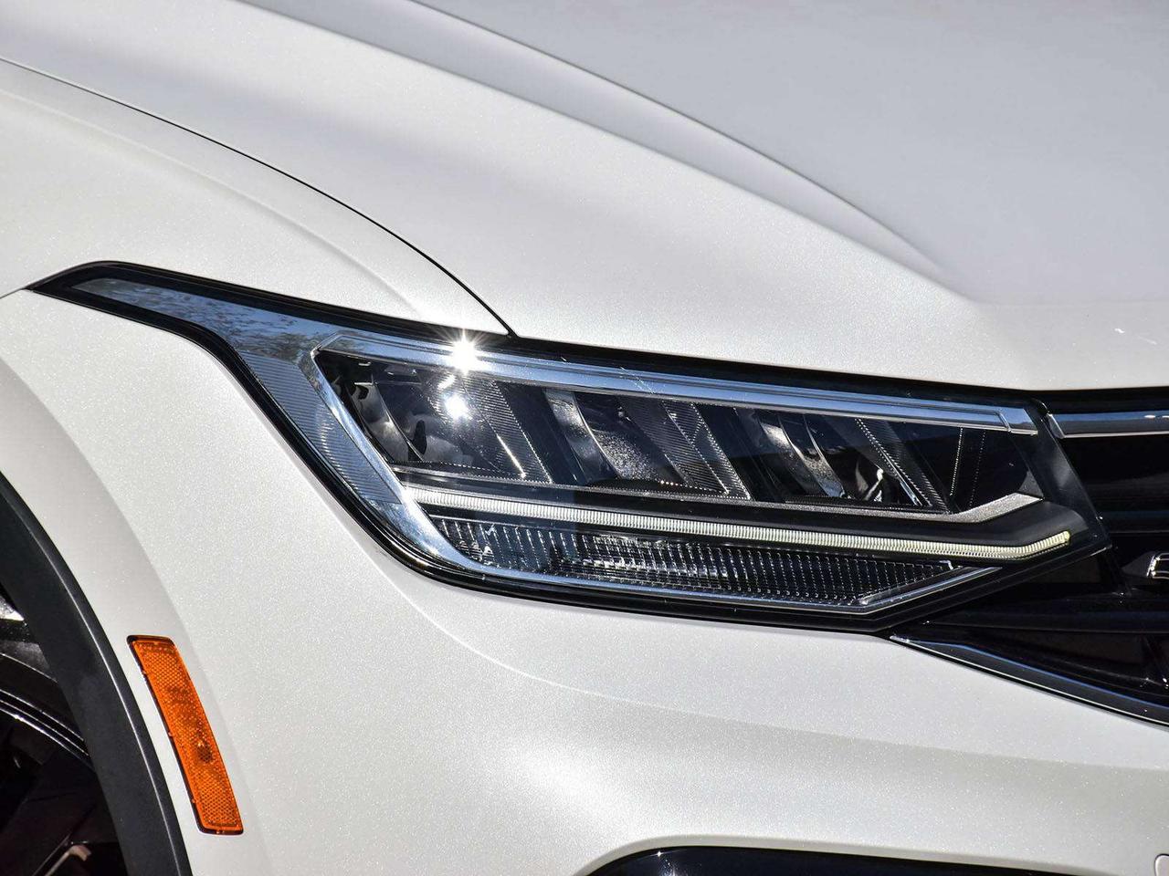 2024 Volkswagen Tiguan Comfortline R-Line Black Edition 4dr All-Wheel Drive 4MOTION Photo