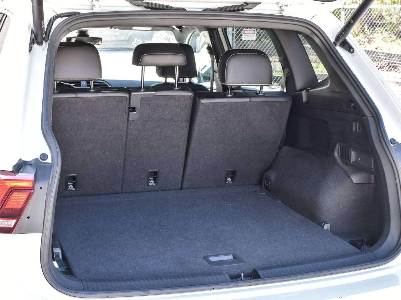 2024 Volkswagen Tiguan Comfortline R-Line Black Edition 4dr All-Wheel Drive 4MOTION Photo
