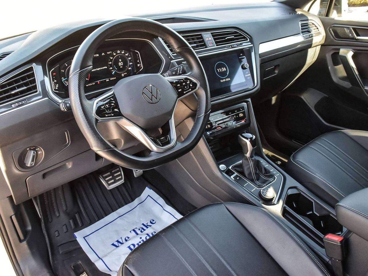 2024 Volkswagen Tiguan Comfortline R-Line Black Edition 4dr All-Wheel Drive 4MOTION Photo