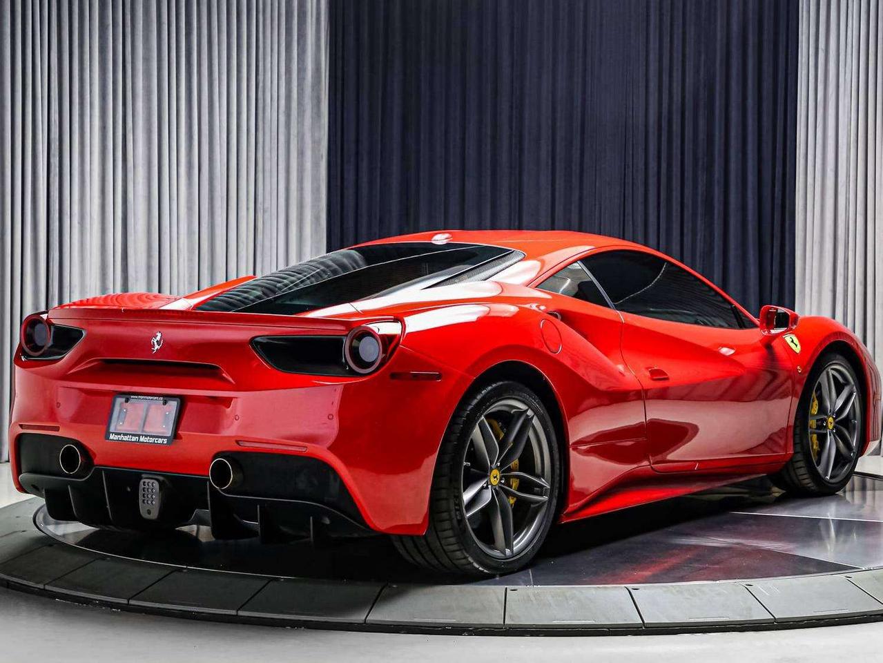 2019 Ferrari 488 GTB V8 CARBONEXT CERAMICBRAKES BEIGEINT NOACCIDENT Photo