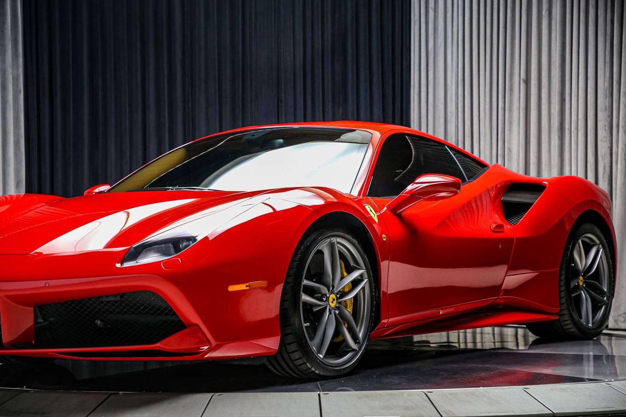 2019 Ferrari 488 GTB V8 CARBONEXT CERAMICBRAKES BEIGEINT NOACCIDENT Photo