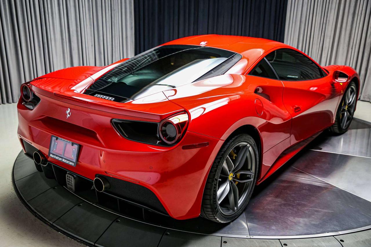 2019 Ferrari 488 GTB V8 CARBONEXT CERAMICBRAKES BEIGEINT NOACCIDENT Photo