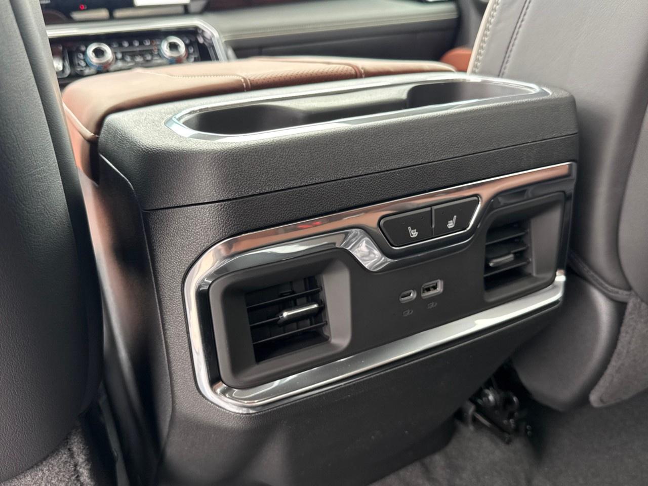 2026 GMC Sierra 1500 Crew Cab Short Box 4-Wheel Drive Denali Ultimate Photo
