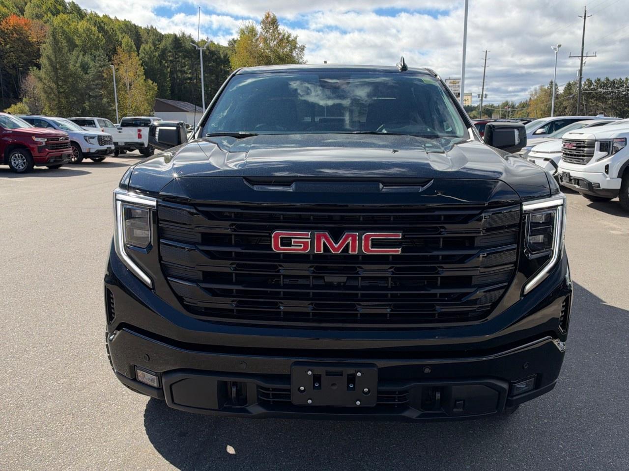 2026 GMC Sierra 1500 Crew Cab Short Box 4-Wheel Drive Elevation Photo5