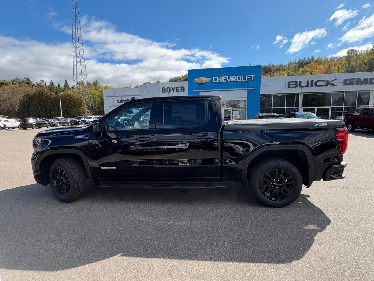2026 GMC Sierra 1500 Crew Cab Short Box 4-Wheel Drive Elevation Photo